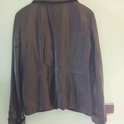 Women's leather jacket large like new, black