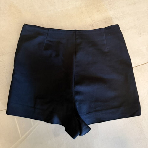 Zara shorts XS, black