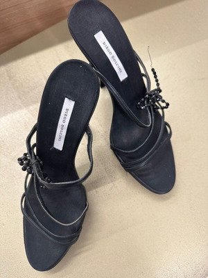 Diego Dolcini Black Sandals with Beads used