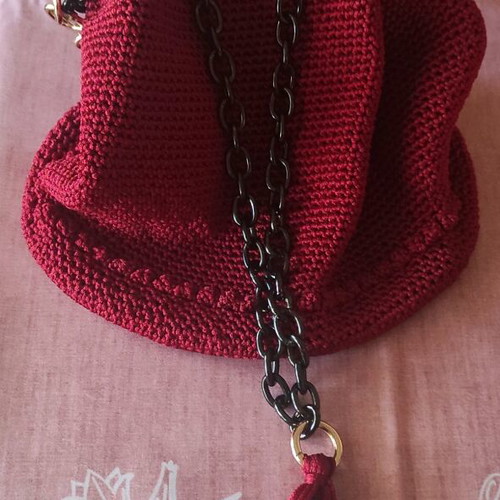 Shoulder pouch bag like new, red