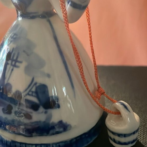 Delft Porcelain Dutch Girl Figurine Like New