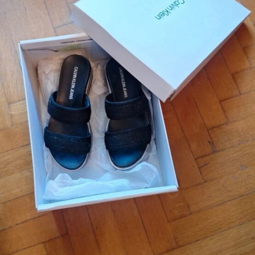 Calvin Klein slippers like new, size 36, black and white