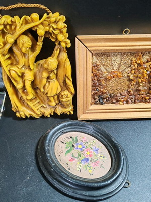 Vintage set of 3 used wall decor arts