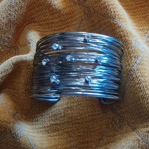 Women's bracelet like new with stones silver