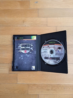 Armed and Dangerous Xbox used, only booklet and game