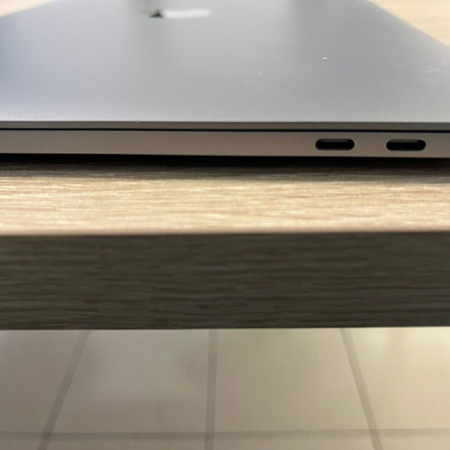 MacBook Pro 13” 2016 Touch Bar laptop