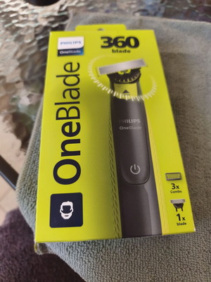 Philips OneBlade 360 ηλεκτρική ξυριστική μηχανή Κλειστή
