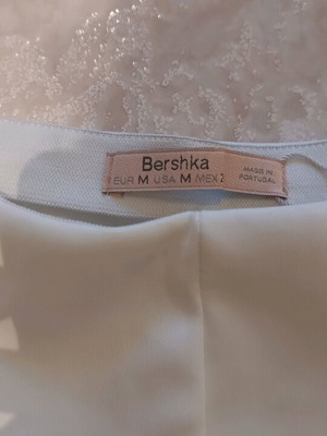 Bershka white skirt like new, size M 38 10