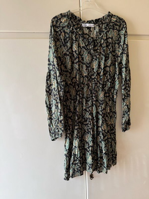 Zara mini dress size large like new