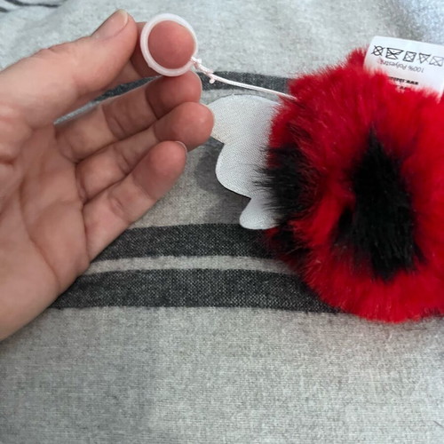 Plush vibrating chick like new