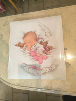 Children's photo album like new with baby cover PHT1004