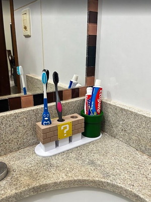 Super Mario toothpaste and toothbrush holder new