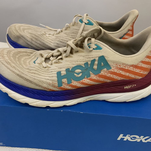 Hoka Mach 5 running shoes used, size 47 1/3, white