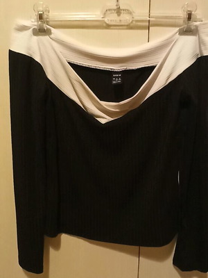 Shein blouses XL black with white and tricolor like new, set of 2