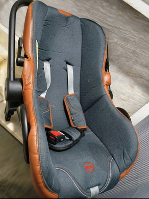 Car seat like new