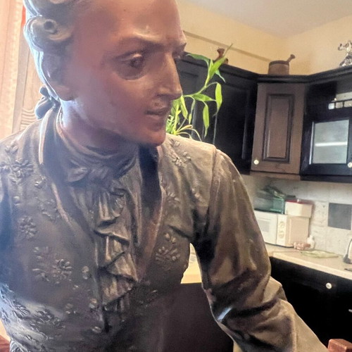 Sculpture The Artist in His Studio like new