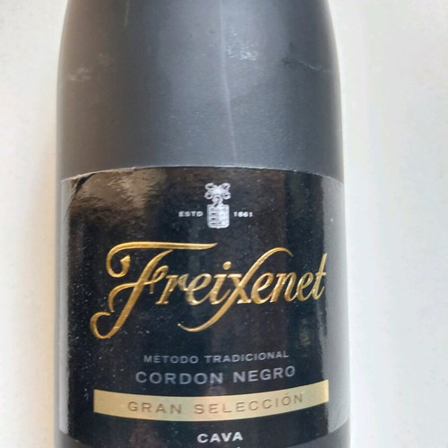 Sparkling wines new, sealed, pack of 20