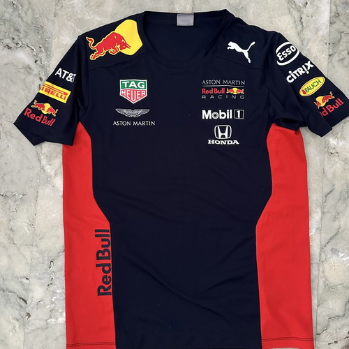 Redbull Racing Puma T-shirt like new, size Medium
