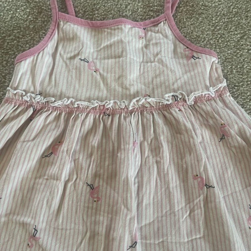 Girls' dress used 4-5 years old, pink with yellow stain