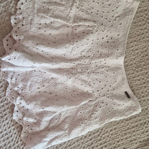 Bsb shorts with lace, like new, size M 38 10, white