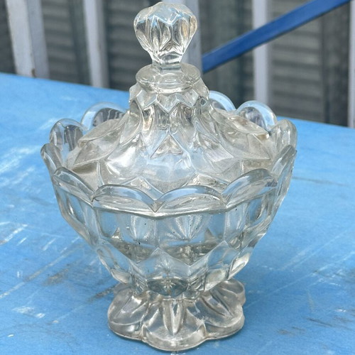 Vintage glass fondant dish with lid used, embossed 16 cm