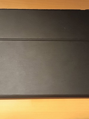 Huawei MediaPad T3 10 tablet with broken screen