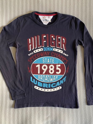Παιδική μπλούζα Tommy Hilfiger μακρυμάνικη μπλε σαν καινούργια, 12 ετών