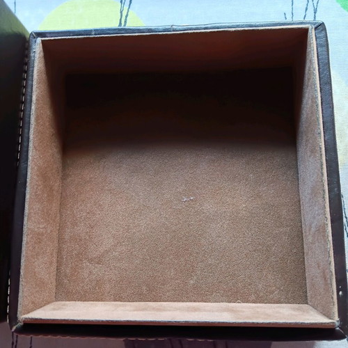 Storage box