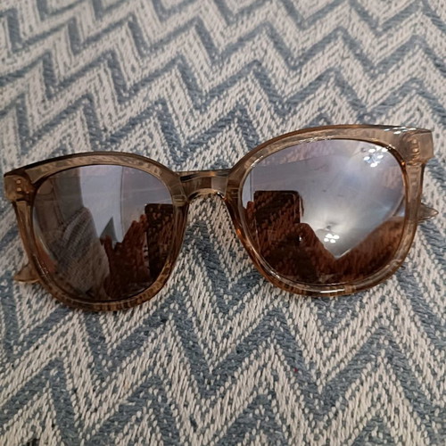 H&M sunglasses new without tag