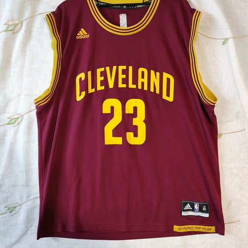 LeBron James #23 Cleveland Cavaliers Adidas basketball jersey like new