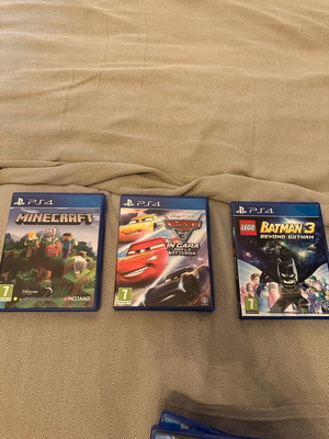 PS4 games set