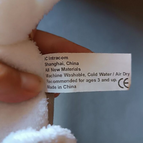 Plush seal screen cleaner used