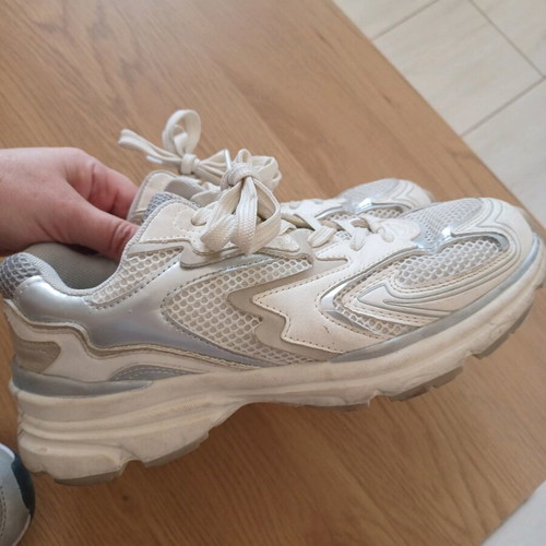 Bershka sneakers like new, white and beige, size 37