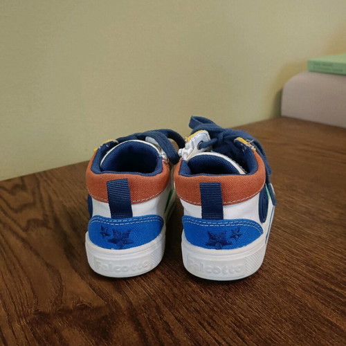 Falcotto Naturino baby shoes like new, size 22