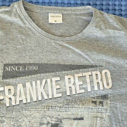 Three Bucks vintage t-shirt, size Medium, grey