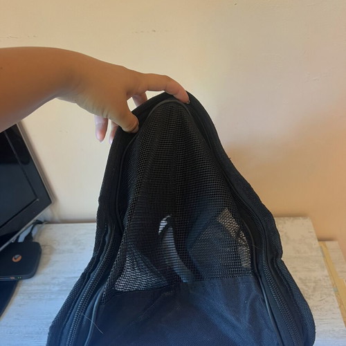 Pet carrier bag like new, 50x30x25 cm, mesh sections