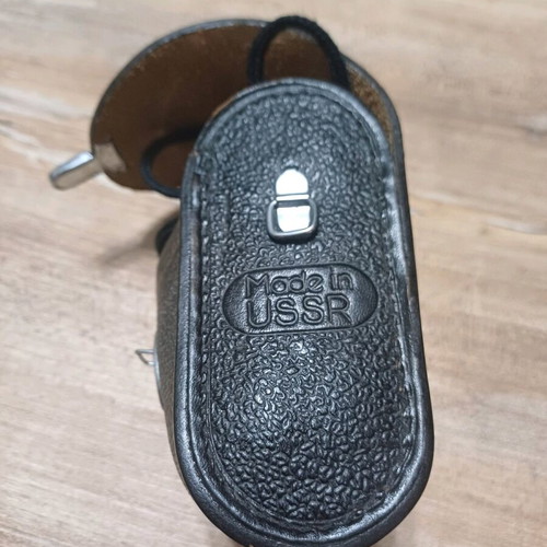 BPS 4x20 binoculars used with leather case