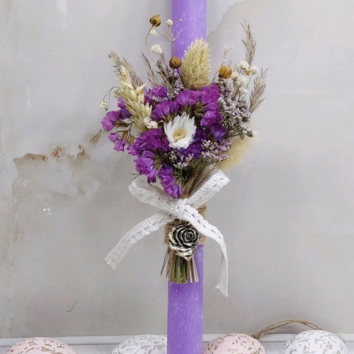 Scented candle with dried flower bouquet new