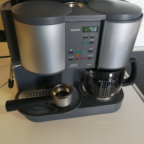 Krups coffee maker like new for French, cappuccino, espresso