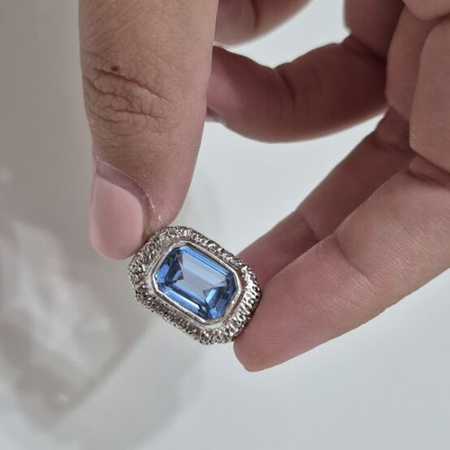 Vintage ring with emerald-cut blue topaz, sterling silver 925