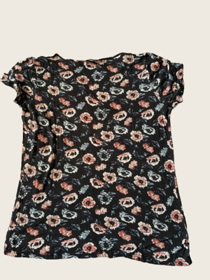 Short-sleeve blouse like new size M
