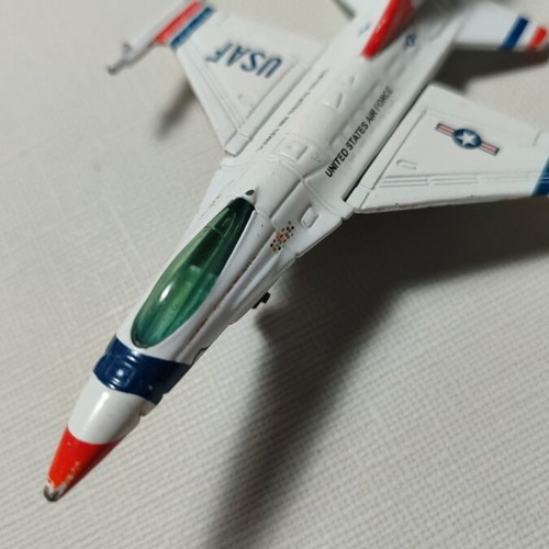 Matchbox USAF F16A 2000 used with minor scratches