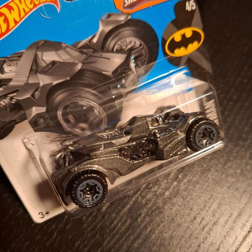 Batman Arkham Knight Batmobile Hot Wheels 2016