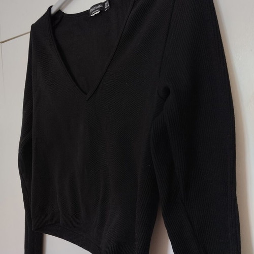 Stradivarius black blouse used, long sleeve, rib knit, crop, small medium