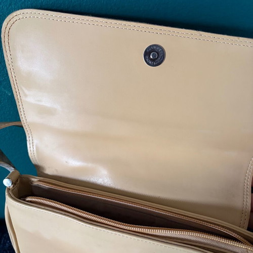 Beige shoulder bag like new