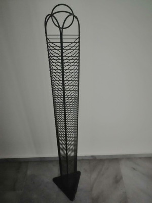 CD rack used for 100 CDs, black