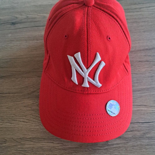 Cooperstown Collection sports cap new, size L, red