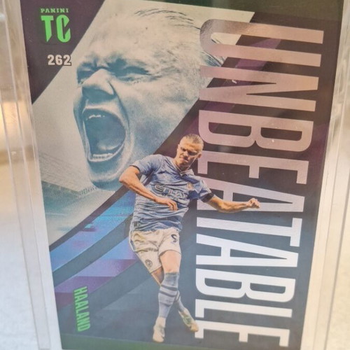 Erling Haaland Unbeatable card with rare green frame