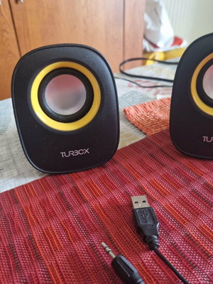 Turbo-X M500 computer speakers used, ideal for laptop