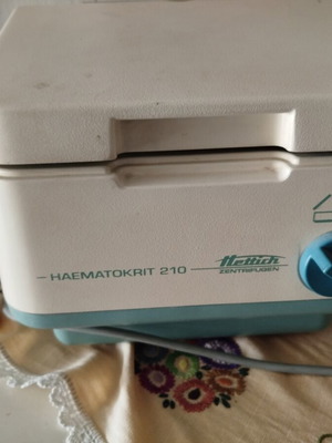 Centrifuge 8-Position Like New